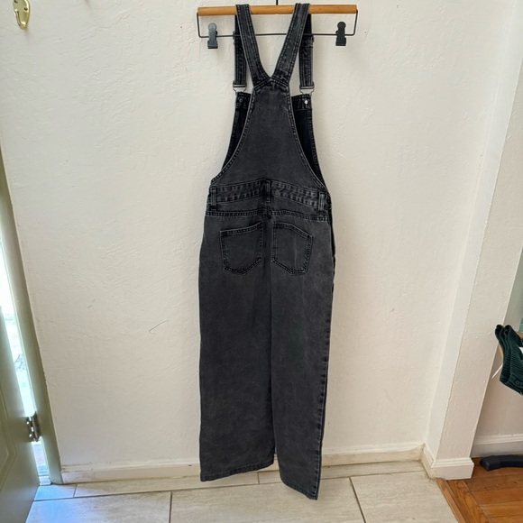 Fashion Nova Gray Black Washed Keep It Loose Wide Leg Denim Overalls Size 1 /XS - Picture 9 of 14